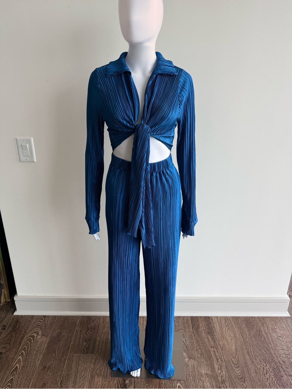 Lilly’s Kloset Plisse Tie-Front Cropped Blouse With Pants Set in Royal Blue - Picture 2 of 7